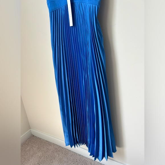 HOH1960 Blue Pleated Cutout Back Midi Dress - Picture 3 of 5